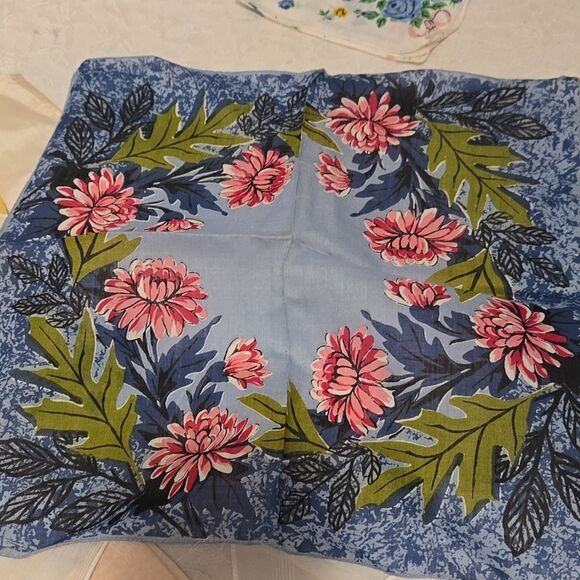 Vintage Handkerchief Lot 9 Mid Century White Floral Sheer Scalloped Hanky Bundle - Picture 11 of 13